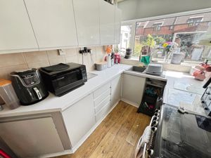 Kitchen- click for photo gallery